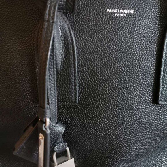 SAC DE JOUR LARGE IN GRAINED LEATHER SAINT LAURENT - Picture 3 of 5